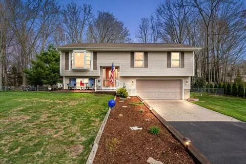 275 Bay Hvn, Holland, MI 49424