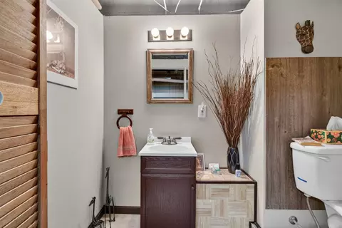 Bath - 3900 Whipple, Jackson, MI 49201 photo 6 of 6
