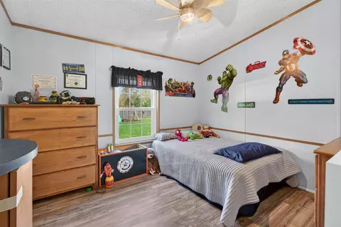 Bedroom - 3900 Whipple, Jackson, MI 49201 photo 8 of 9