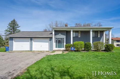 2561-2563 Burton, Grand Rapids, MI 49546