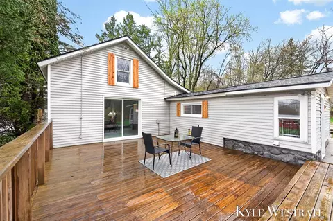 6707 Lessiter, Belding, MI 48809
