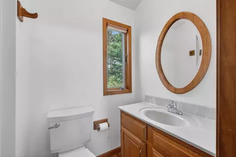 Bath - 11243 Pinewood, Jerome, MI 49249 photo 4 of 11