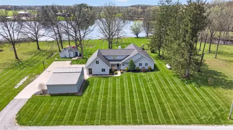 165 Trumble Lk, Rives Junction, MI 49277