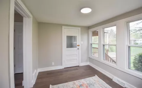 Entry Way - 377 Marshall, Coldwater, MI 49036 photo 2 of 11
