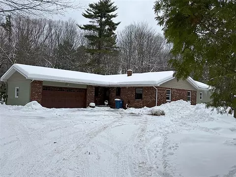 5738 W Bryant, Ludington, MI 49431