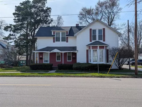 208 S Washington, Ludington, MI 49431