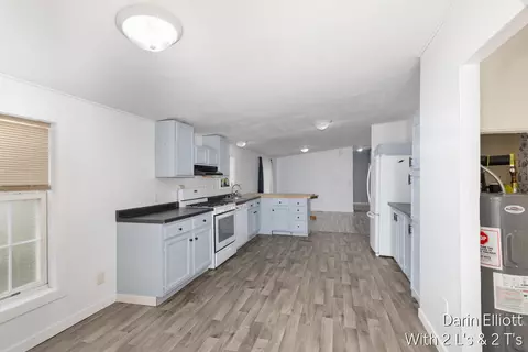 Kitchen - 633 E Main, Ionia, MI 48846 photo 1 of 2