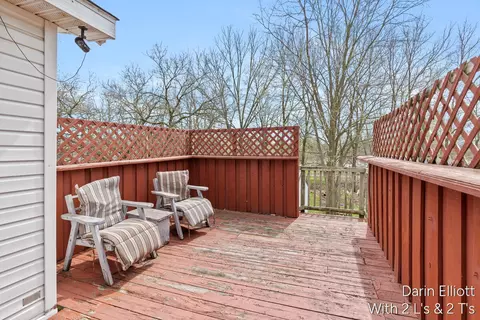 Exterior - 633 E Main, Ionia, MI 48846 photo 9 of 9