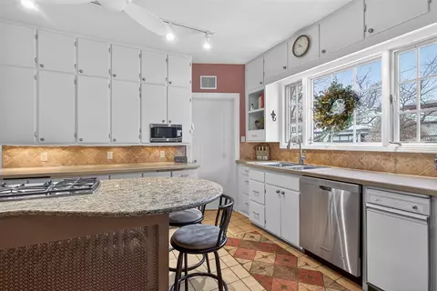 Kitchen - 1714 4th, Jackson, MI 49203 photo 6 of 9