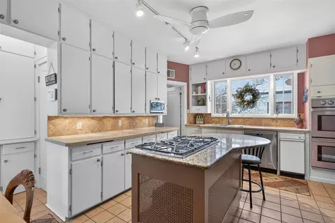 Kitchen - 1714 4th, Jackson, MI 49203 photo 1 of 9