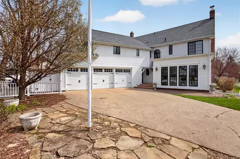 Exterior - 1714 4th, Jackson, MI 49203 photo 4 of 12