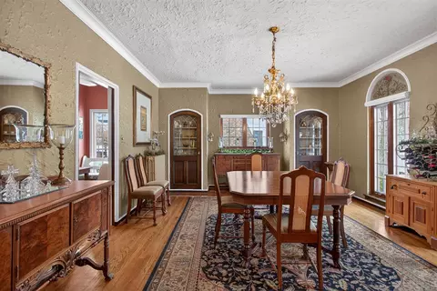 Dining - 1714 4th, Jackson, MI 49203 photo 4 of 4