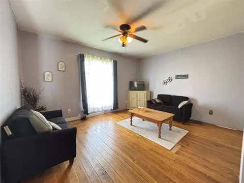 Living - 1011 E Copeland, Montgomery, MI 49255 photo 1 of 2