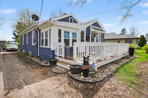 2961 W Dickman, Springfield, MI 49037