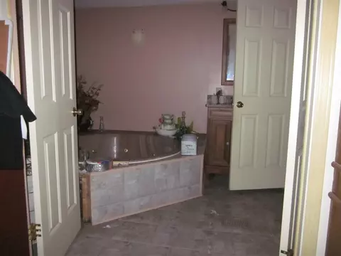 76135 38th, Covert, MI 49043 photo 7