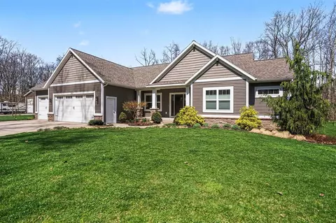 5327 128th, Fennville, MI 49408
