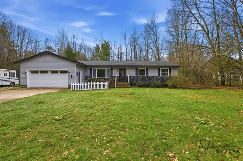 2467 Fenner, Muskegon, MI 49445