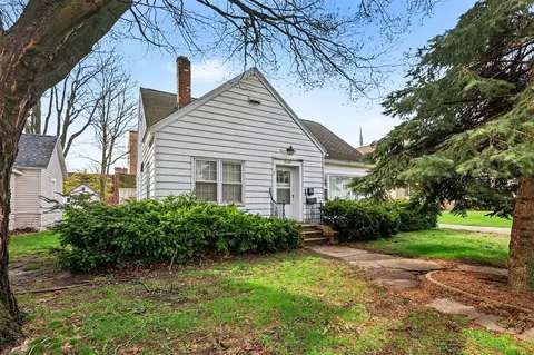 2129 Miner, Muskegon, MI 49441