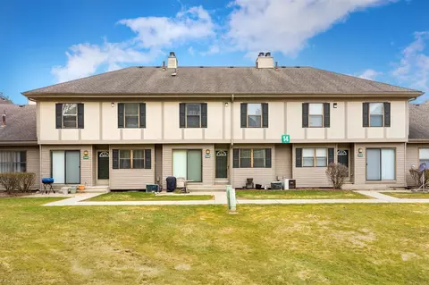 24684 Cashmere #136, Southfield, MI 48033