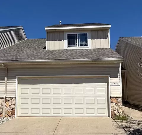 2953 Stoney Crk #96, Hudsonville, MI 49426