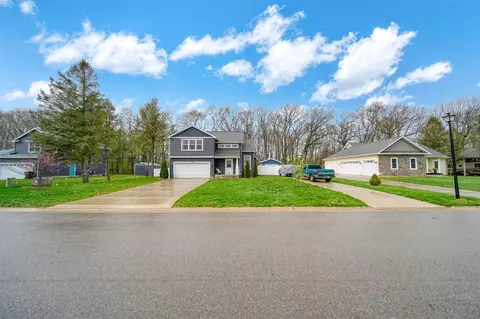 Exterior - 5178 Stone Riv, Jackson, MI 49201 photo 6 of 9