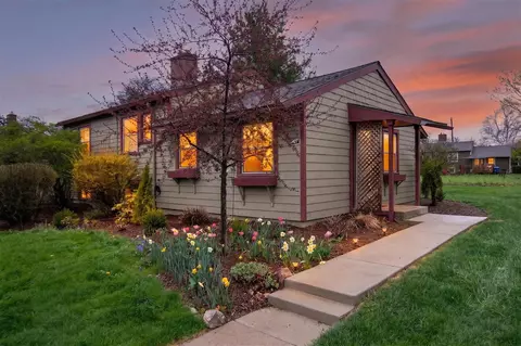 3427 Richard, Ann Arbor, MI 48104
