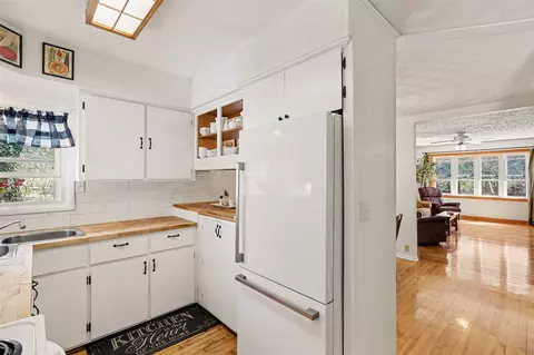 Kitchen - 326 W Chart, Plainwell, MI 49080 photo 2 of 2