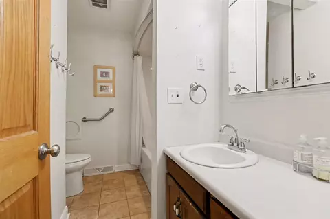 Bath - 326 W Chart, Plainwell, MI 49080 photo 1 of 1