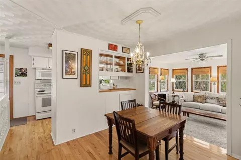 Dining - 326 W Chart, Plainwell, MI 49080 photo 2 of 2