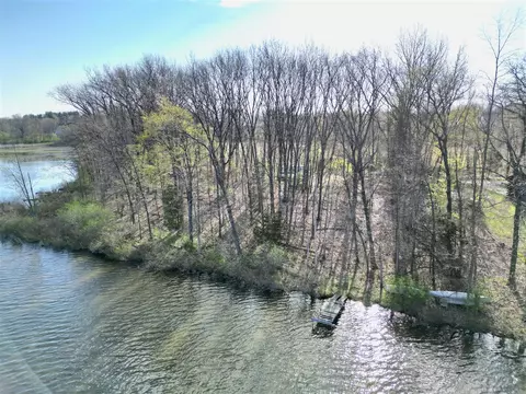 59136 Dove, Three Rivers, MI 49093