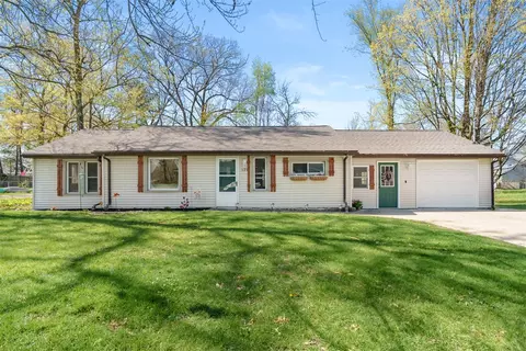 121 Prospect, Plainwell, MI 49080