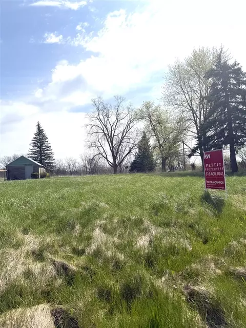 3290 Breton, Grand Rapids, MI 49512