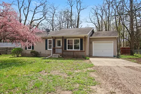 28161 58th, Paw Paw, MI 49079