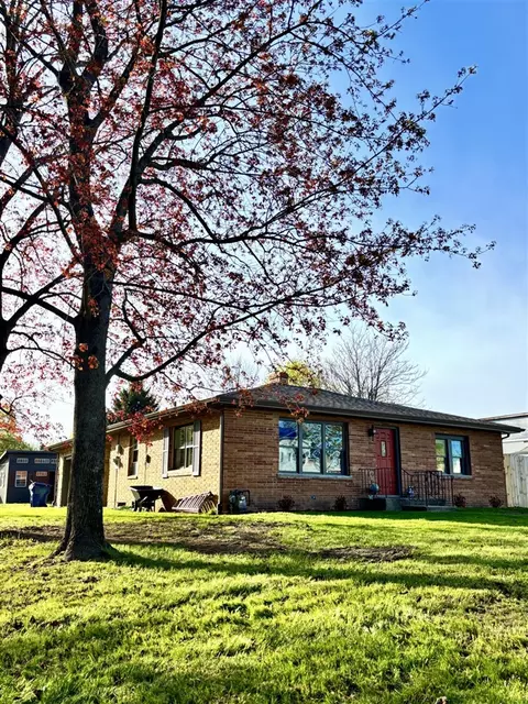 4736 S Benton, Benton Harbor, MI 49022