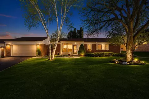 5327 Fairway, West Bloomfield, MI 48323