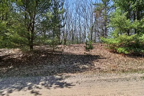 N Juniper, Mears, MI 49436 photo 12