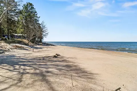 N Juniper, Mears, MI 49436 photo 16