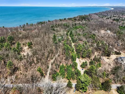 N Juniper, Mears, MI 49436 photo 2