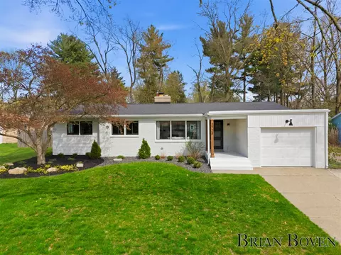 3728 Williamson, Grand Rapids, MI 49525
