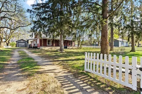 Exterior - 692 W W Brg, Plainwell, MI 49080 photo 2 of 11