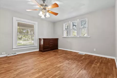 Living - 692 W W Brg, Plainwell, MI 49080 photo 5 of 6
