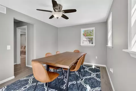 Dining - 937 Varden, Jackson, MI 49202 photo 1 of 3