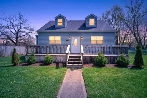 937 Varden, Jackson, MI 49202