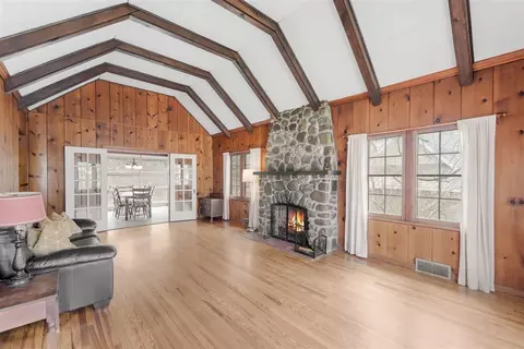 Living - 17 Angle, Update, IN 46350 photo 2 of 4