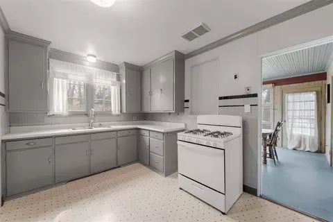 Kitchen - 17 Angle, Update, IN 46350 photo 2 of 3
