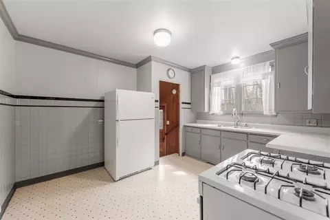 Kitchen - 17 Angle, Update, IN 46350 photo 1 of 3