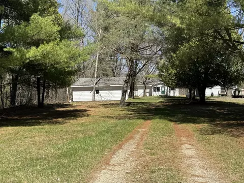 Exterior - 5084 Sandy Run, Sears, MI 49679 photo 2 of 25
