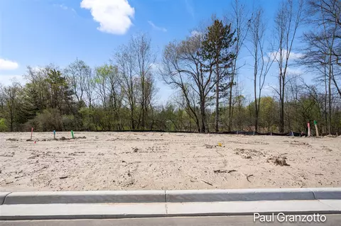 3060 Arbor Crk, Kentwood, MI 49512