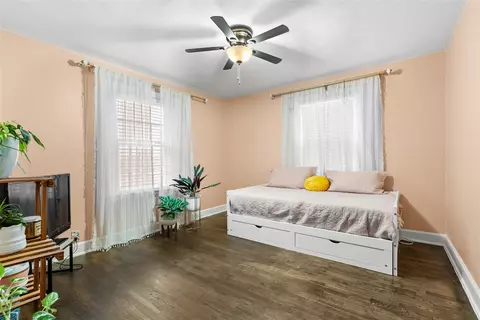 Bedroom - 312 N Riverview, Parchment, MI 49004 photo 3 of 4