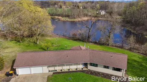 9901 Eastern, Byron Center, MI 49315